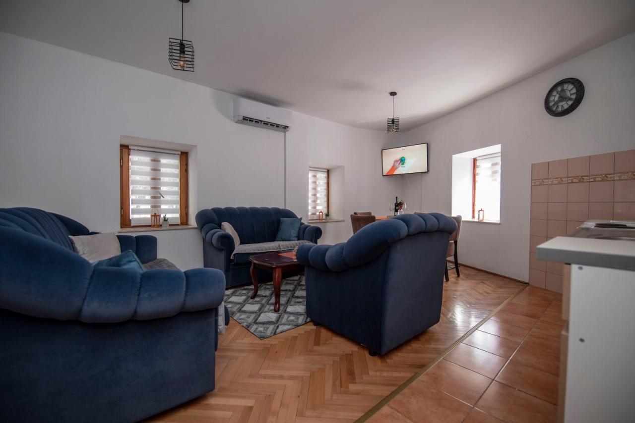 Apartman Nina Stari Grad Требинє Екстер'єр фото