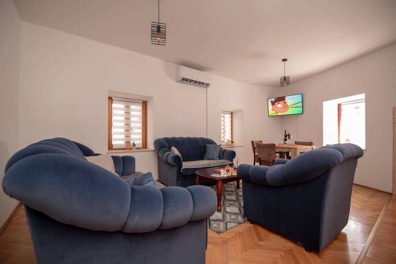 Apartman Nina Stari Grad Требинє Екстер'єр фото