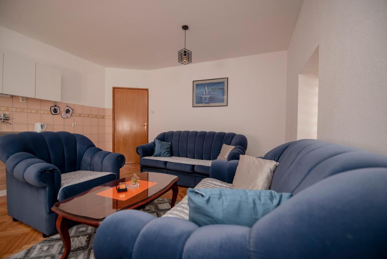 Apartman Nina Stari Grad Требинє Екстер'єр фото